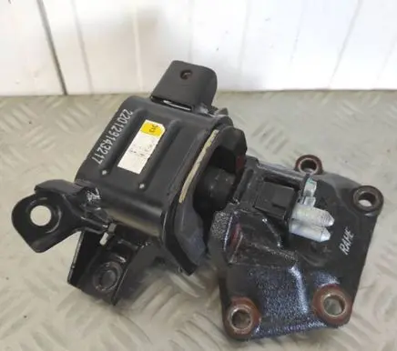 KIA Xceed Engine mount bracket 21830