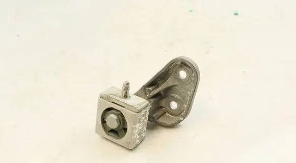 BMW X7 G07 Muffler mount bracket/holder 8632096 8683822 18308632096