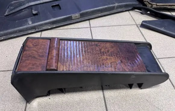 Mercedes-Benz E W124 Glove box central console 1248430307
