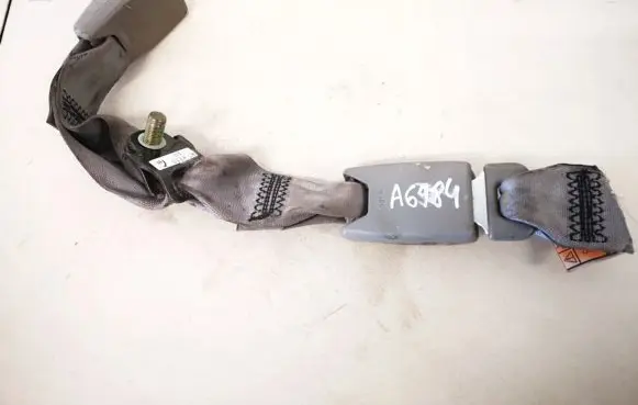 Mazda 626 Rear seatbelt buckle gg2mlh tk-ab0-eh741