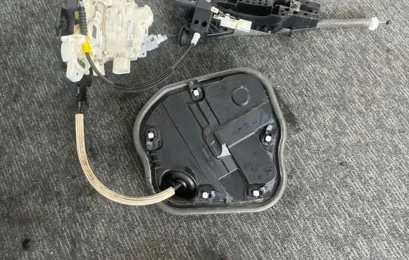 Audi A7 S7 4G Front door lock 4G1837016B