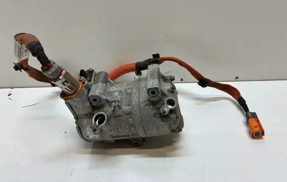 Peugeot 208 II Air conditioning (A/C) compressor (pump) 9847929580