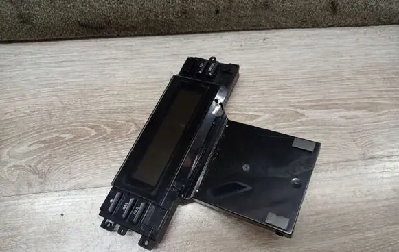 Volvo V70 Screen/display/small screen 31268336 1908538