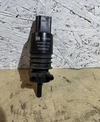 Opel Insignia A Windscreen/windshield washer pump 3240117