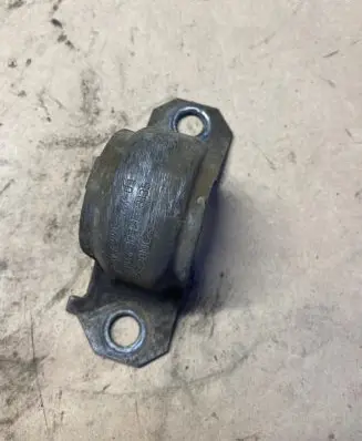 BMW 5 F10 F11 Sway bar bush bracket, front 677544401 5420M1C 94400E313