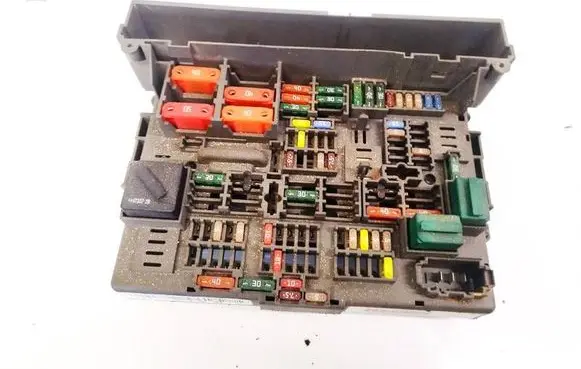 BMW 3 E90 E91 Fuse box set 911944603 17925000000A