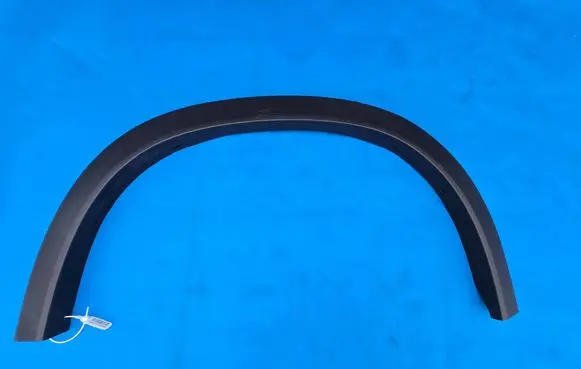 BMW X1 U11 Rear arch trim 9883563