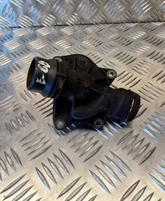 BMW 3 E46 Thermostat/thermostat housing 7785053 7785052