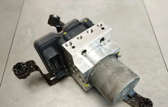 BMW X5 F15 ABS Pump 6866247 6856846 6866248