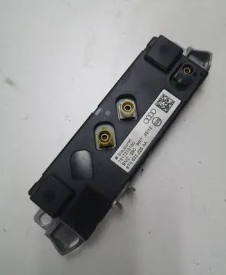 Audi A5 8T 8F Antenna control unit 8T0035225AA