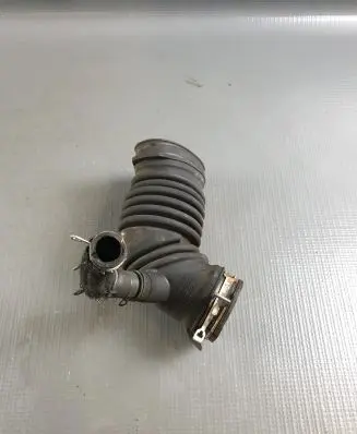Toyota Avensis T270 Turbo air intake inlet pipe/hose 1788326060 178800R050 178810R040