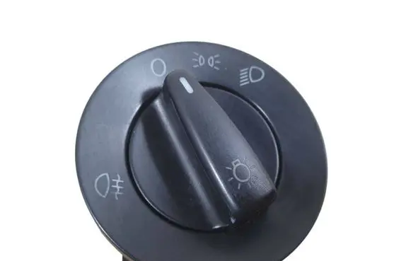 Volkswagen Golf IV Light switch 1C0941531