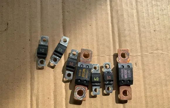 Land Rover Range Rover Velar Fuse L560