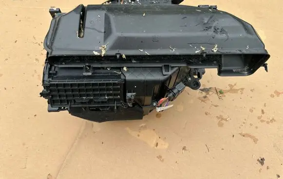 Volkswagen ID. Buzz Interior heater climate box assembly 1EA820153N