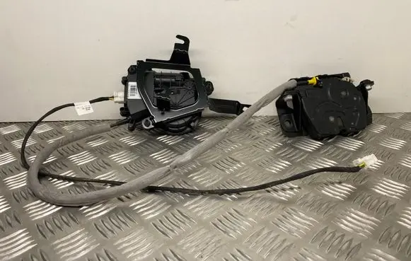 BMW 4 F36 Gran coupe Tailgate/trunk/boot lock/catch/latch 7269516 7269544