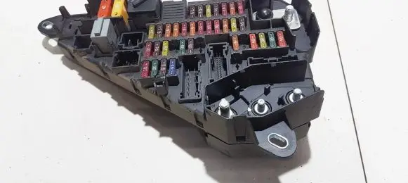 BMW 5 E60 E61 Fuse box set 6906603 6906588-06