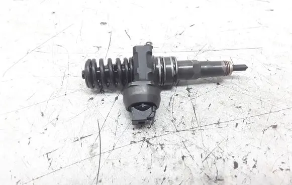 Skoda Fabia Mk1 (6Y) Fuel injector 0414720035