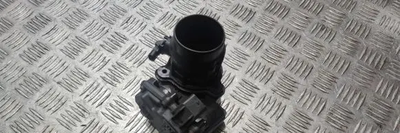 BMW 4 F32 F33 Throttle valve 8512452