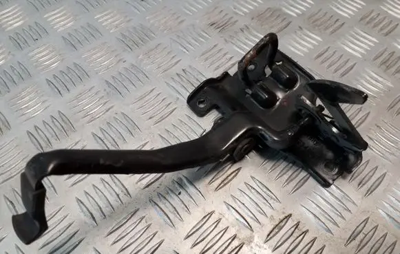 Audi A4 S4 B6 8E 8H Engine bonnet/hood lock/latch loop/hook 8E0823480B