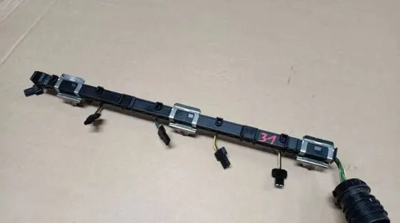 Volkswagen Phaeton Fuel injector wires 070971033A