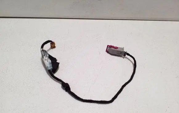 Audi TT TTS Mk2 Front door wiring loom 8J0971036