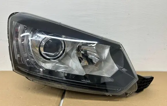 Skoda Yeti (5L) Headlight/headlamp 5L1941016C
