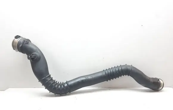 BMW 1 E82 E88 Intercooler hose/pipe 7797483 11617797483