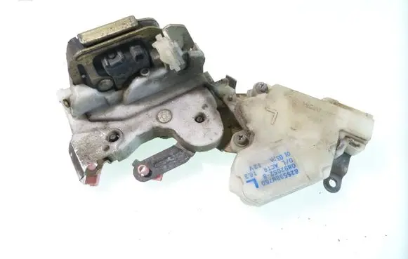 Nissan Almera Tino Rear door lock 82553BM760