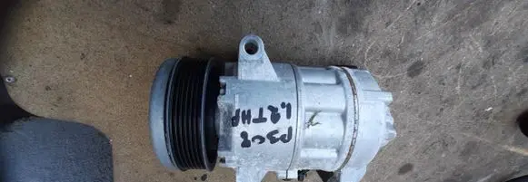 Peugeot 308 Air conditioning (A/C) compressor (pump) 9827529180