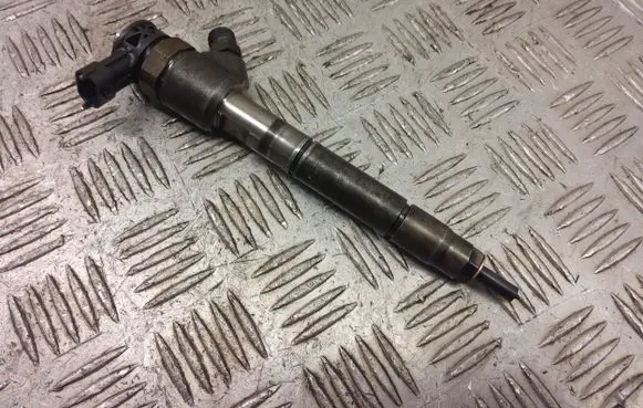 Hyundai i40 Fuel injector 33800-2A610