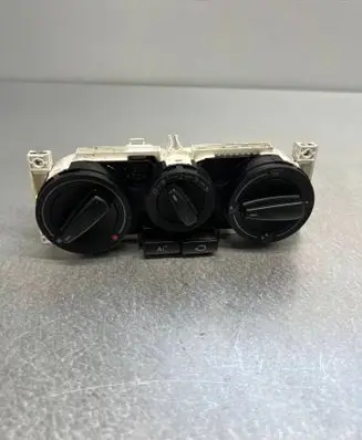 Volkswagen Golf IV Climate control/heater control trim 1J0820045F