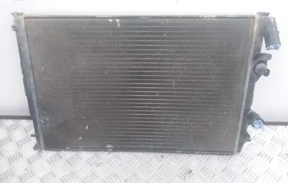 Renault Scenic I Coolant radiator 7701499953