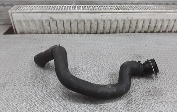 Volkswagen Golf Plus Engine coolant pipe/hose 6Q0122291E