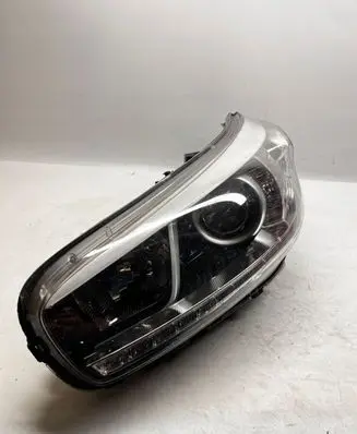 Hyundai Trajet Headlight/headlamp 92101