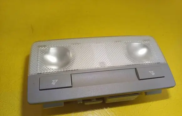 Opel Astra J Front seat light 316627975