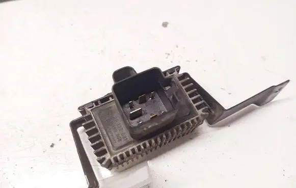 Saab 9-5 Glow plug pre-heat relay 09132691