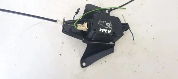 BMW 5 E39 Central locking motor 67118352168 67.11-8352168