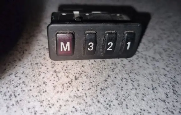 BMW 5 E39 Seat control switch 8352160