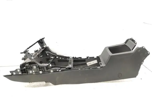 Volkswagen Golf VII Center console