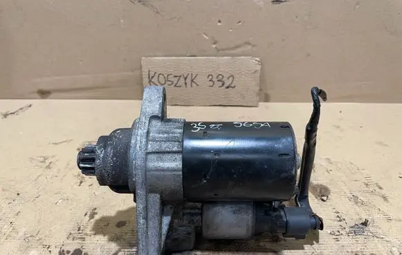 Volkswagen Polo IV 9N3 Starter motor 02T911023R