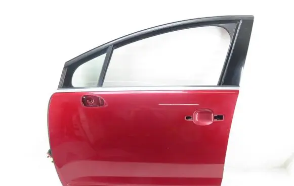 Peugeot 5008 Front door 