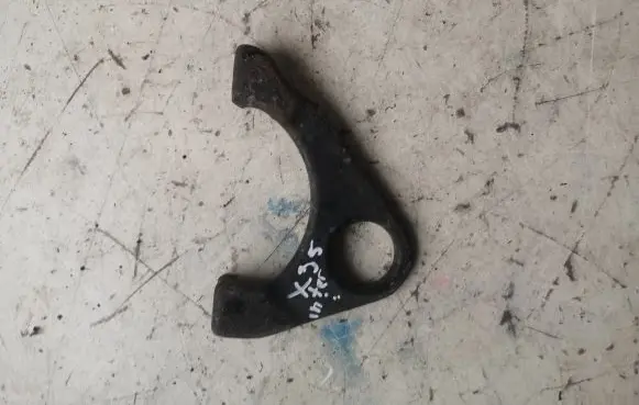 Hyundai ix35 Radiator mount bracket