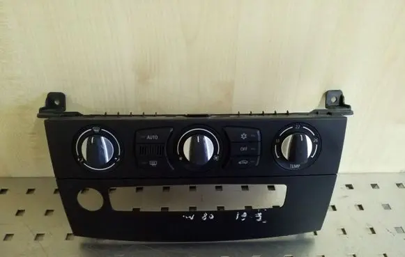 BMW 5 E60 E61 Climate control unit 6411917771201