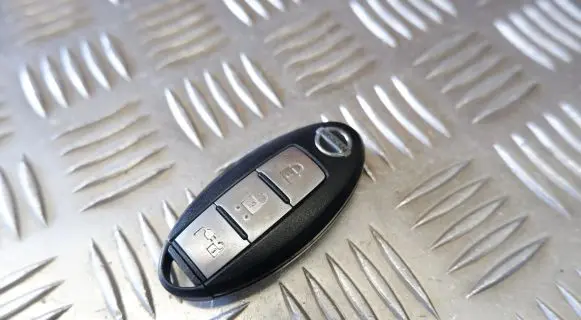 Nissan Leaf II (ZE1) Ignition key/card 