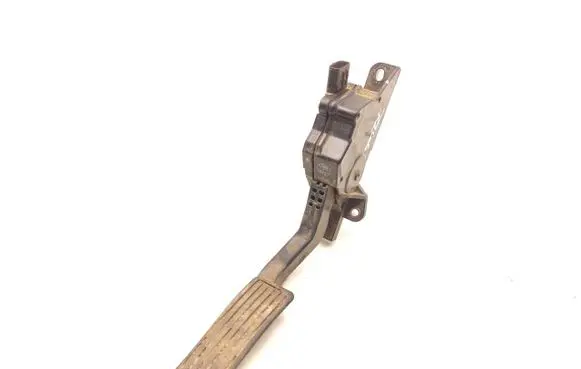 Isuzu D-Max Accelerator throttle pedal 8980677481 VN1988007910