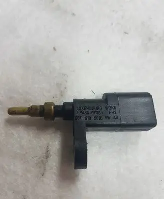 Volkswagen Golf VII Coolant temperature sensor 03F919501B