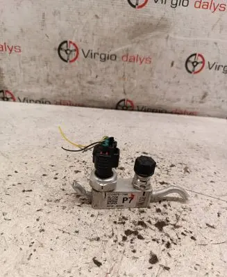 Air conditioning (A/C) pressure sensor