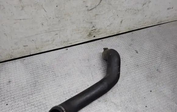 Volvo S80 Intercooler hose/pipe