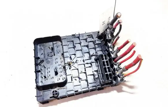Volkswagen PASSAT B6 Fuse box set 3c0937125 63592777