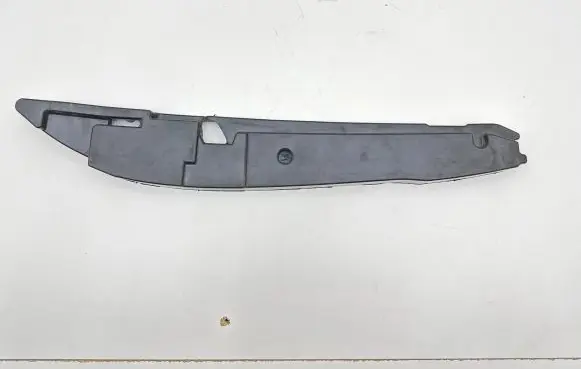 Maserati Levante Fender foam support/seal 670033524